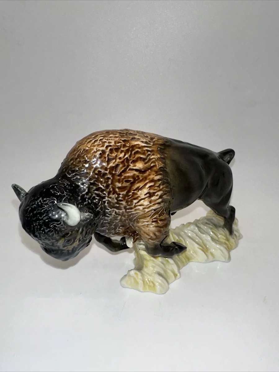 Goebel Bison by Gerhard Skrobek 