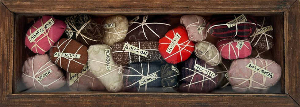 UNDER WRAPS by Phyllis Brody 