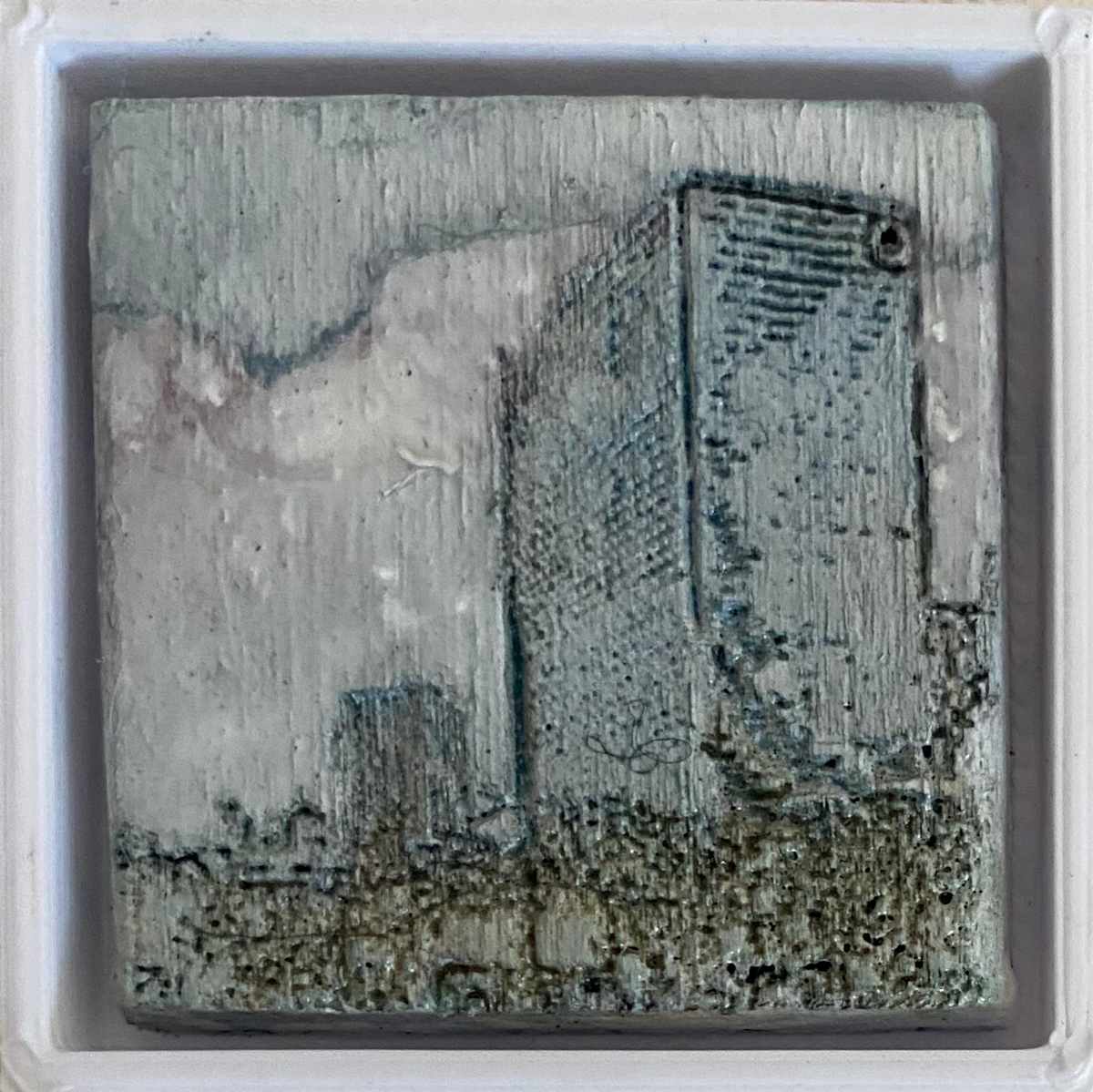 Wearable painting B8 by Madeleine van Manen, Image 1.
