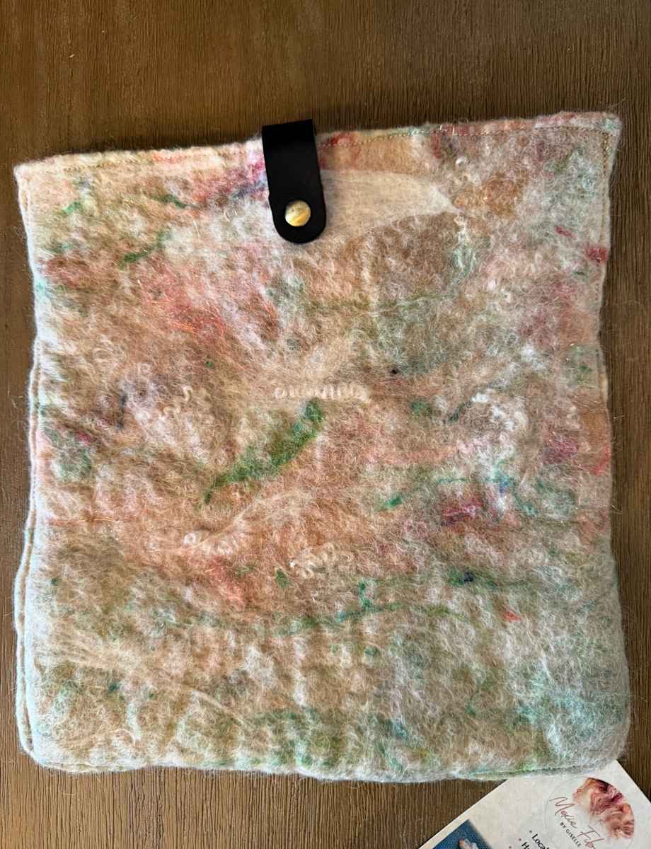 Kindle case by Giselle Williams, Image 1.