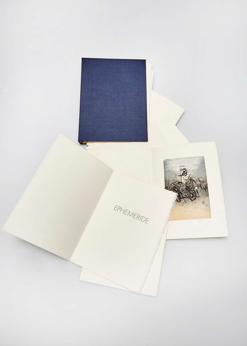 Éphéméride by julius Baltazar-L, Albert Baguette-A 