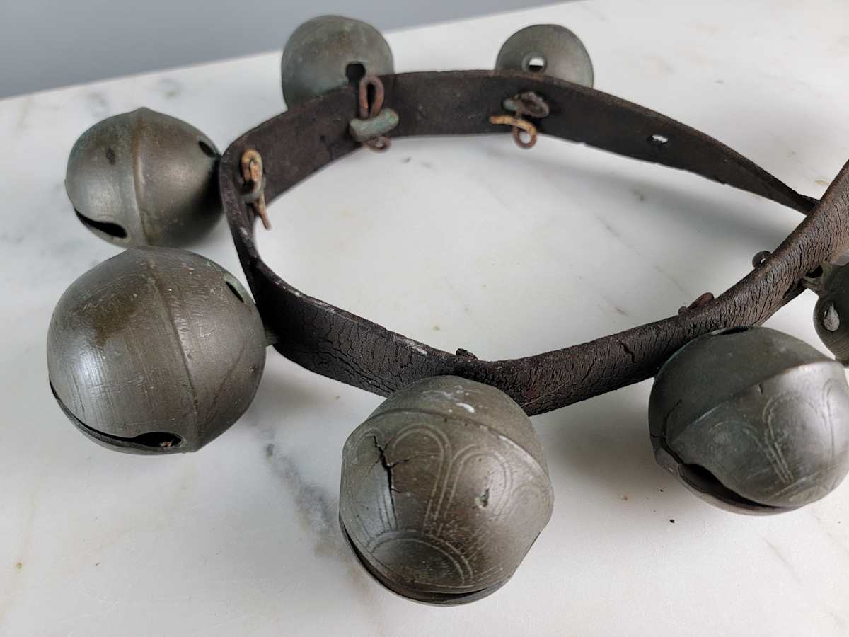 Antique Petal Sleigh Bells 