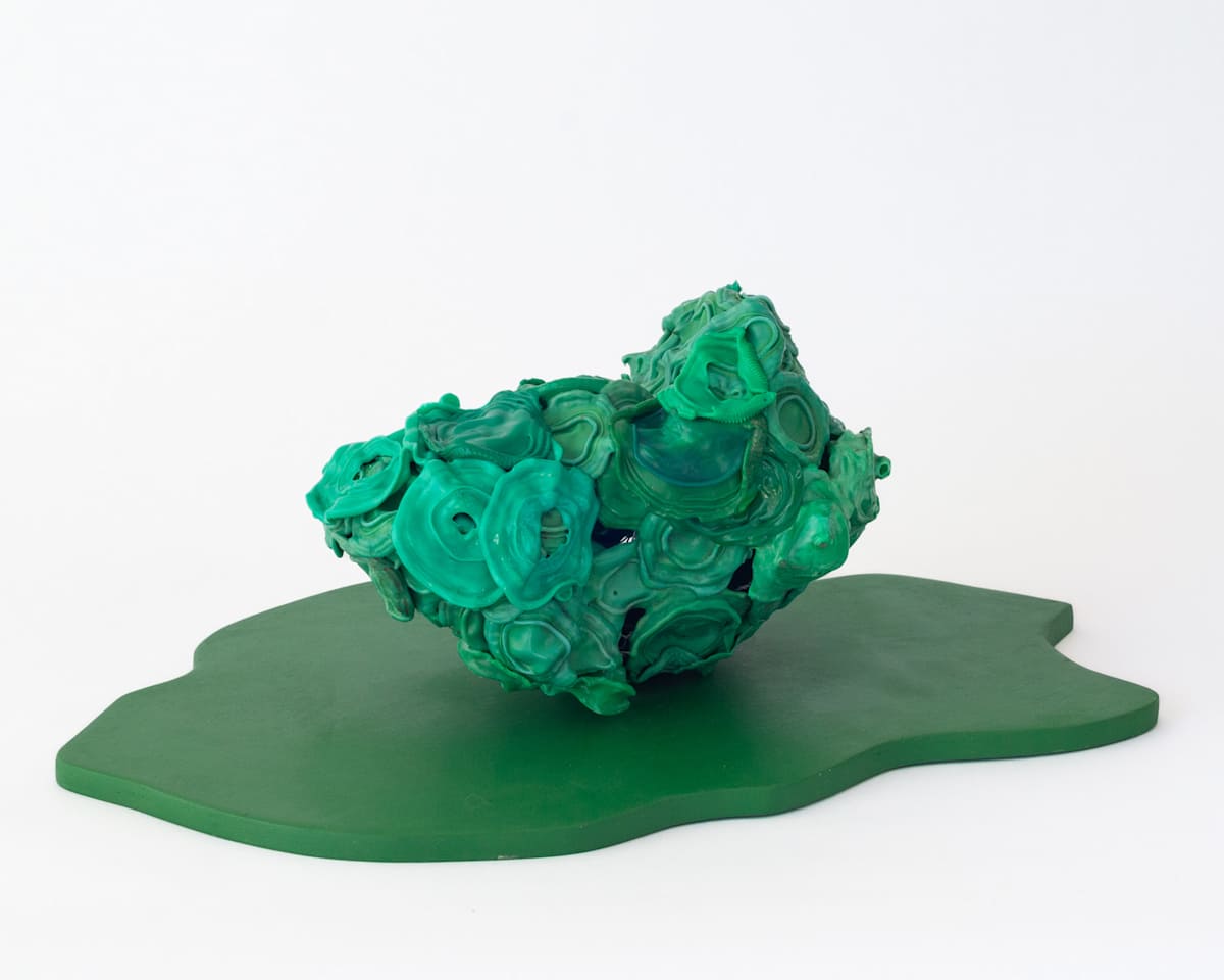 Handfill (Green) by Eve De Jong 