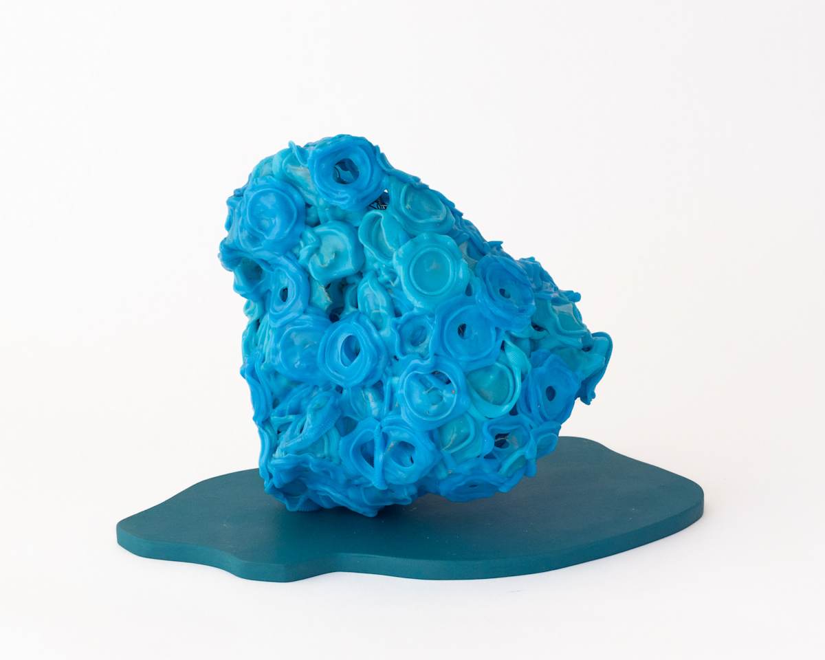 Handfill (Light Blue) by Eve De Jong, Image 3.