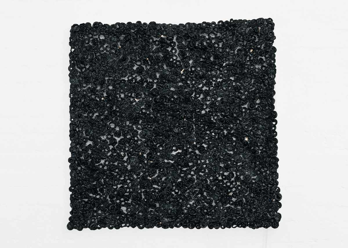 Lid Up (Black) by Eve De Jong, Image 2.