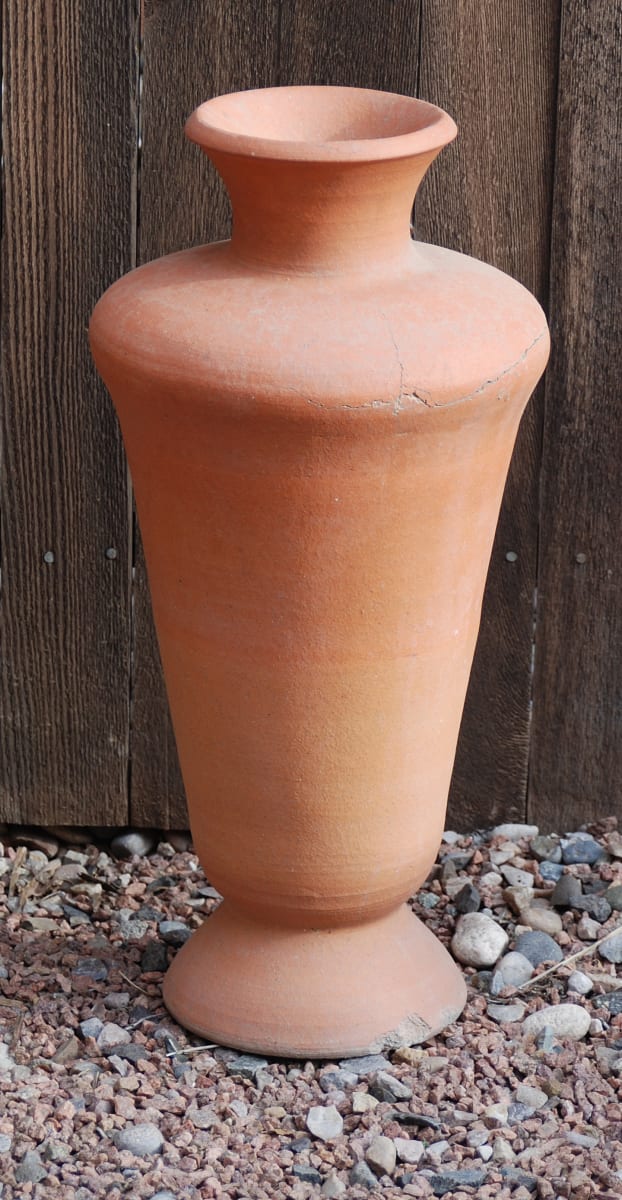 Urn by La Luz Pottery 