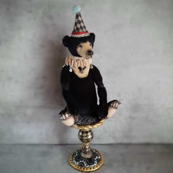 Circus malayan bear by Aya Sakai, Image 2.