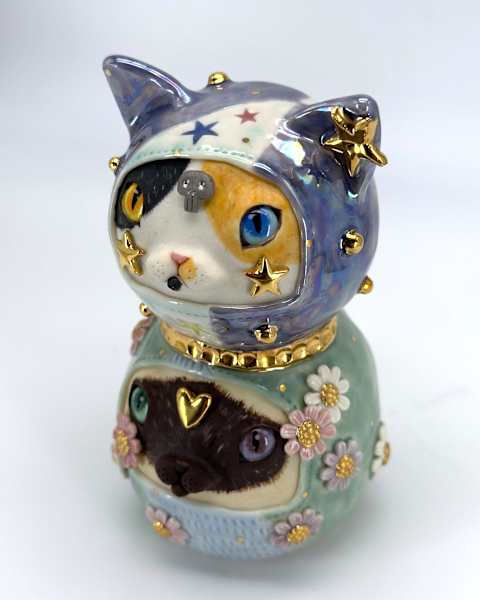 Very Different by Ryoko Rio, Image 6.