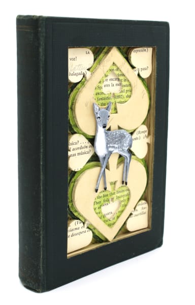 Cervatillo del Jardín by Valerie Savarie, Image 1.