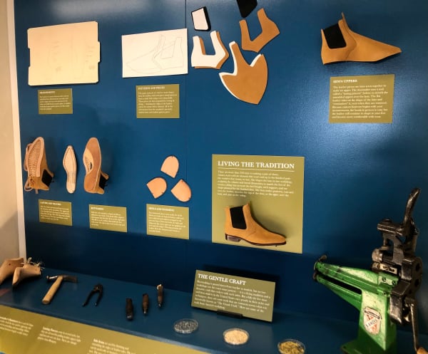 Shoemaking: Living the Tradition by Amara Hark-Weber 