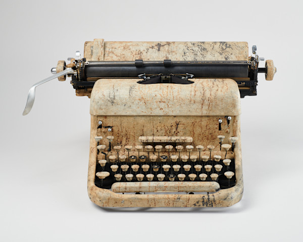 Typewriter #13 by Keiko Miyamori