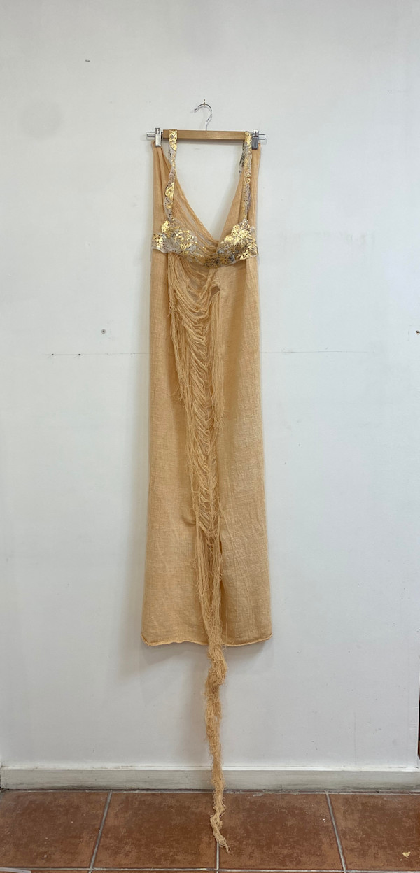 Maternidad by Ingrid Lauw Peña