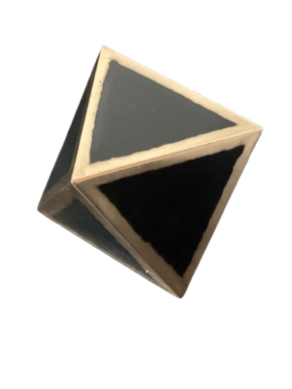 Octahedron (diamond) 1 by Sarah Heinamann, Image 1.