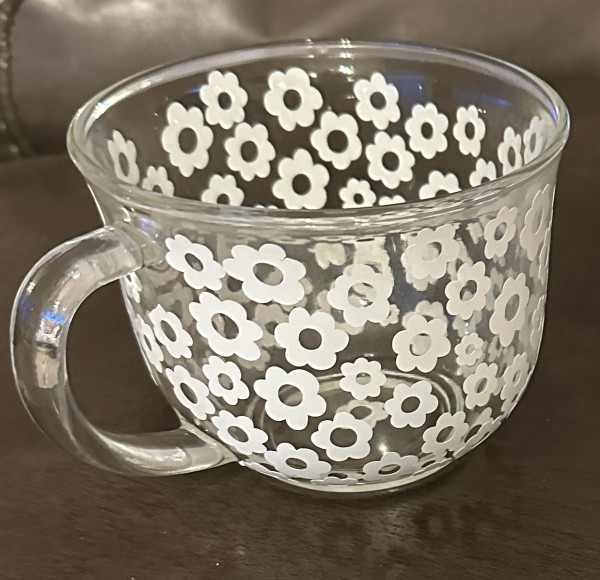 Glass Latte Cup with White Flowers - STAS20240027-2 - C16 by Susi Schuele
