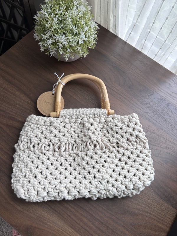 Macrame Handbag with Bamboo Handles - STAS202400106 - C16 by Susi Schuele