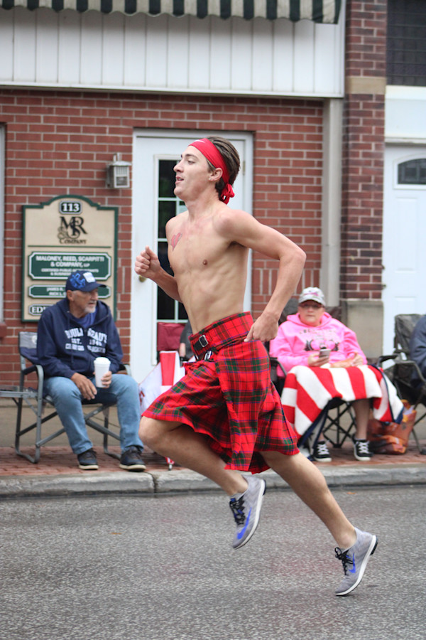 Action photos Photographer on the Run! by Tami Hritzay