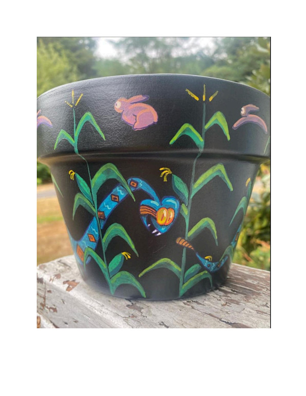 Living Pot Sinti Chasing Chokfi by Laika Taddei