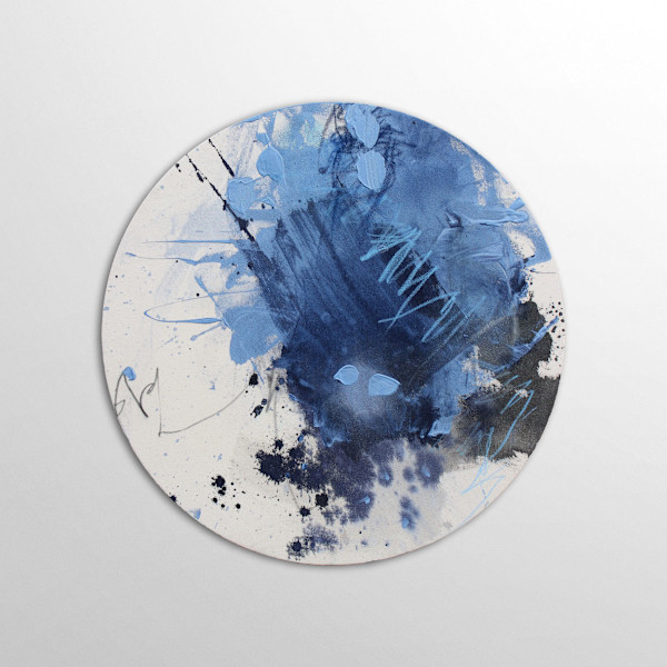 BLUE HOUR (Tondo small) by Daniela Schweinsberg