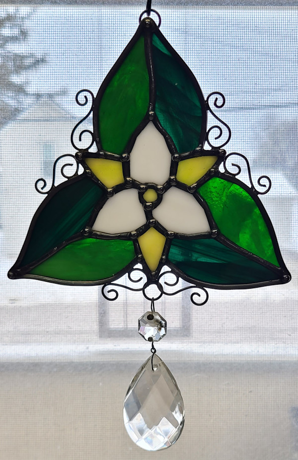 Ornate Trillium Suncatcher with Crystal by Wendling Glass Creations