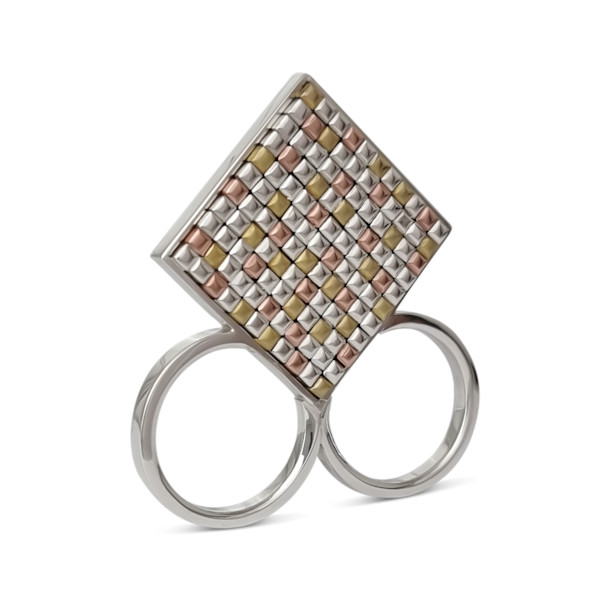 Pixel ring by Hesti Wade, Image 1.