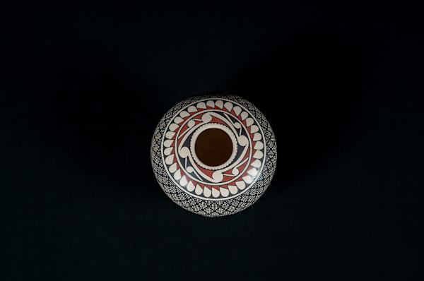 Small Classic Pot with Stand by Graciela Gallegos