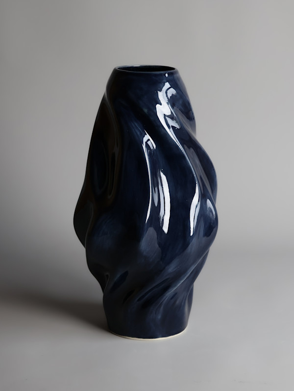 Vessel 9 (midnight) by Topher Gent