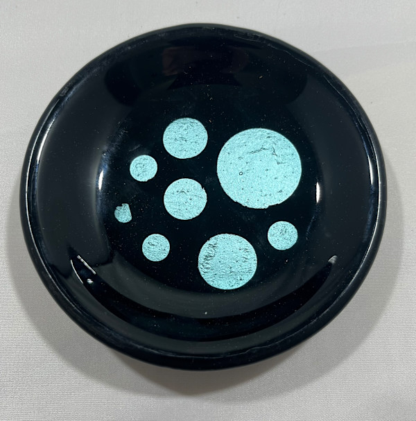 5" shallow dish #1 by Julie Root Sawyer, Image 1.
