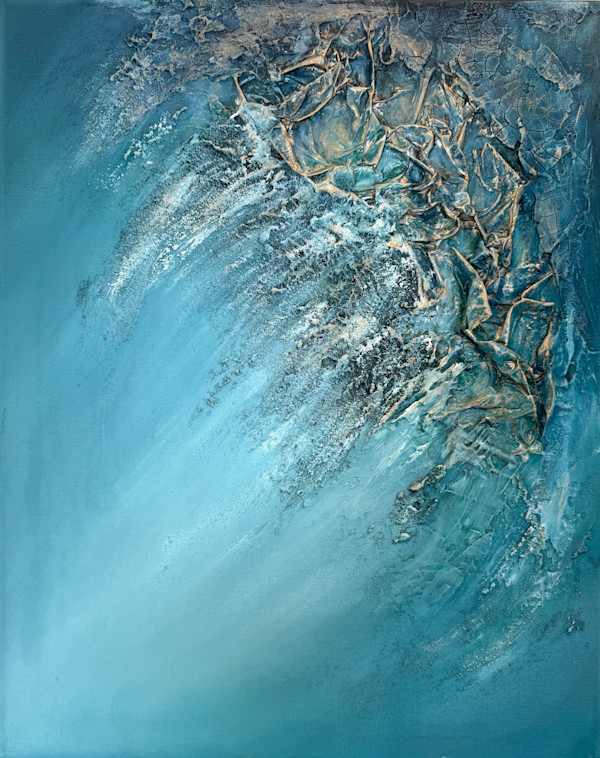 Surge by Tati Campelo