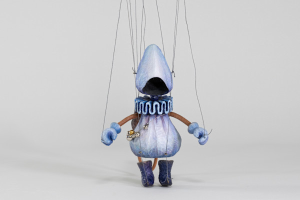 The Ghost on the Bridge by Mikazuki Futatsu