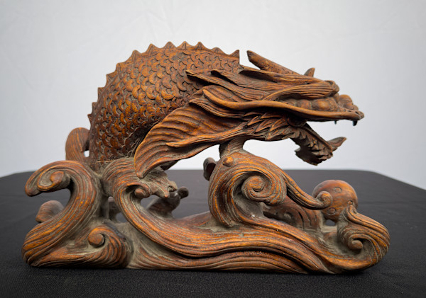 Dragon on waves