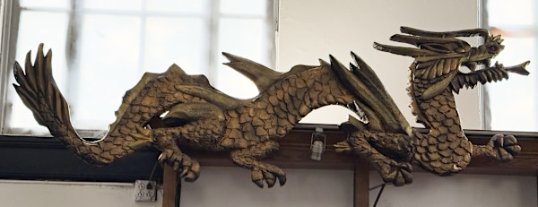 Large dragon -  left