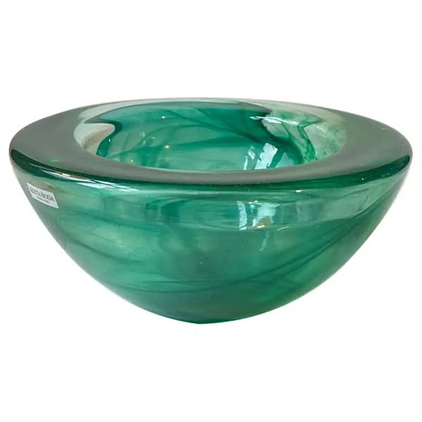 Kosta Boda Green Atoll Art Glass Bowl by Anna Ehrner, Image 4.