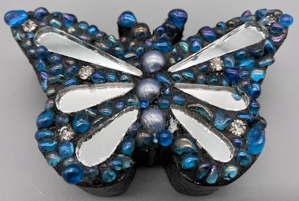 butterfly magnet-blue by Helen Marie, Image 1.