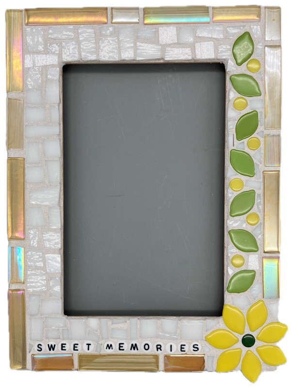 Sunny picture frame by Helen Marie, Image 1.