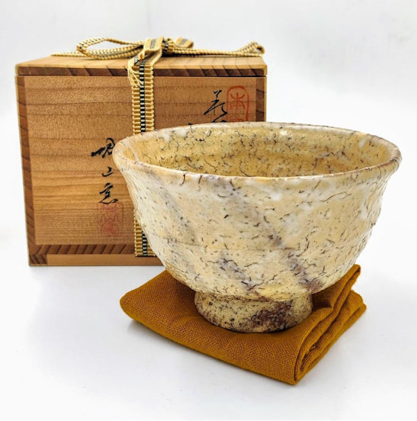 Hagi Yaki Chawan by Toyo Tamamura 玉村登陽