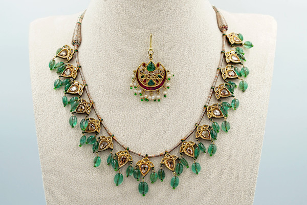 Gold Necklace and Nose Ring Set