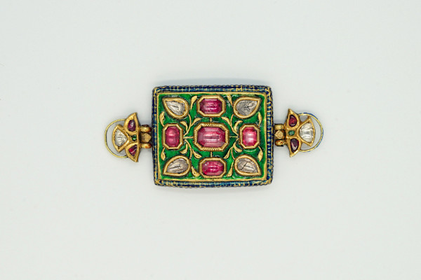 Gold armlet (Bazuband)