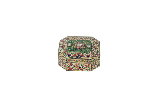 A Gem-Set Enamelled Gold Box (green)
