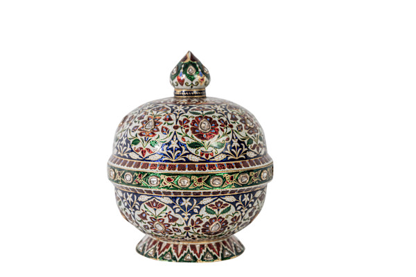 A Diamond-Set Enamelled gold lidded bowl
