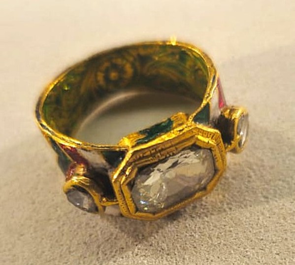 Ring