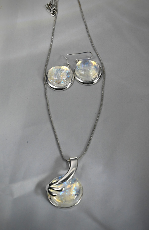 Pearl dichroic pendant and earring set by Susan Mason