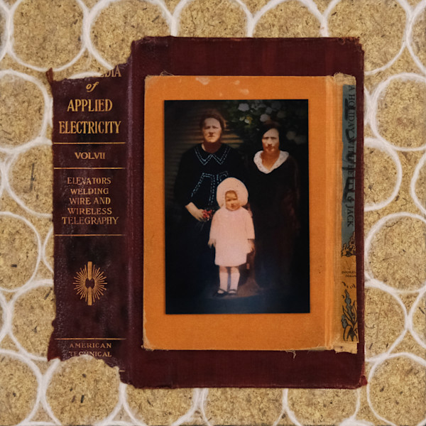 Mirah-Flossie-Loretta by Denise Lindgren