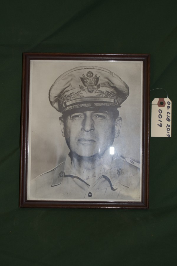 5 Star General Douglas MacArthur Signed Photograph