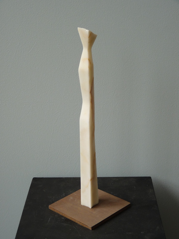 Zeichen 2001-5-39 by Gisela Weber