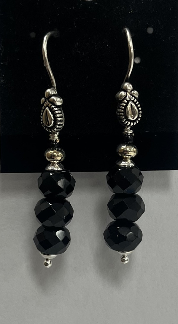 #1279 Black Onyx Earring by Sue Broadway