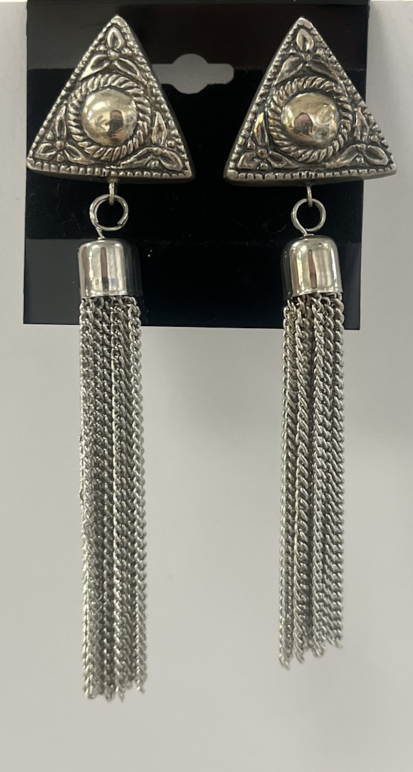 #1222 Earring by Sue Broadway, Image 2.
