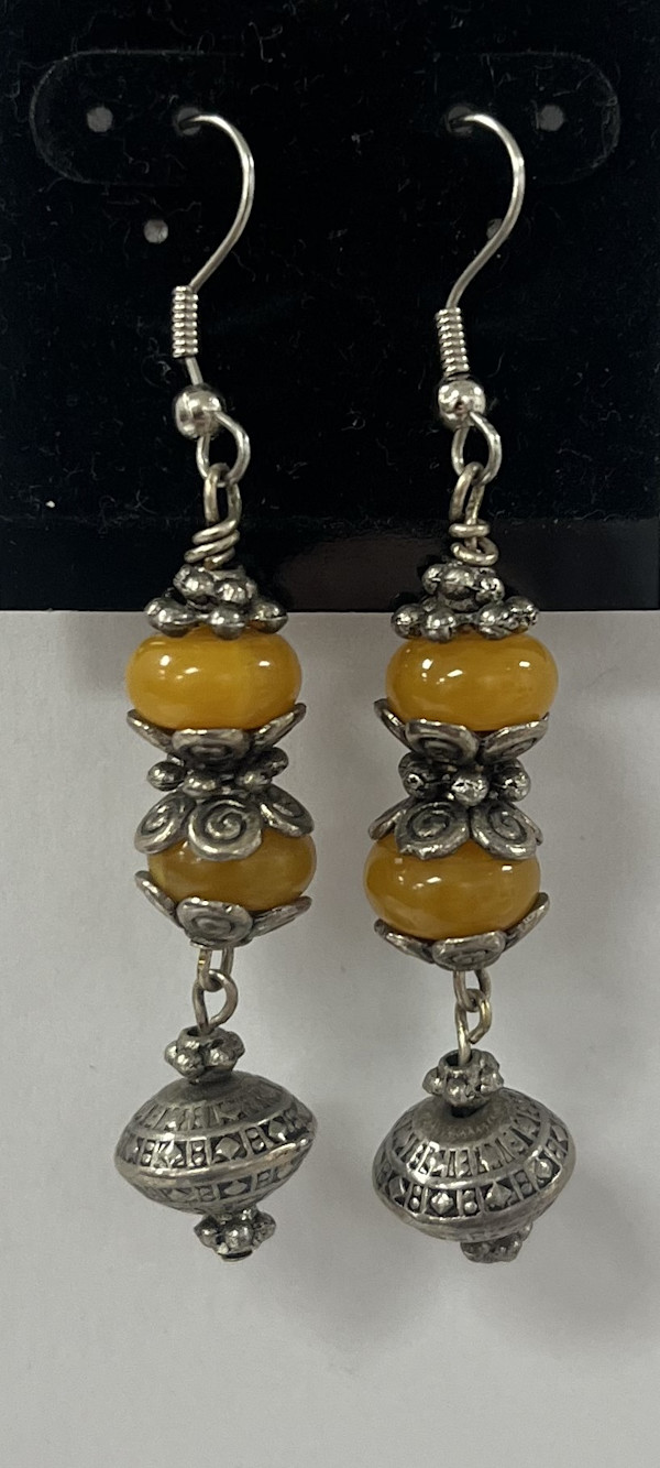 #1219 Earring by Sue Broadway, Image 2.