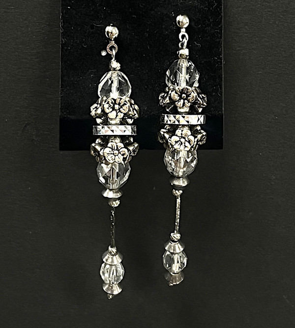 #1213 Earring by Sue Broadway, Image 3.