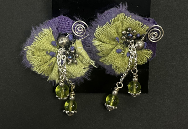 #941 Earring by Sue Broadway, Image 2.