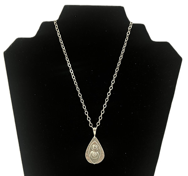 #1065 Hand Crafted Fine Silver .999 18in Plus 2in Extension Sterling Chain by Sue Broadway, Image 2.